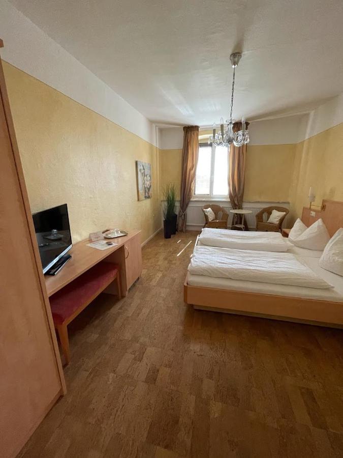 Zum Schwanen Garni Buggingen Exterior foto